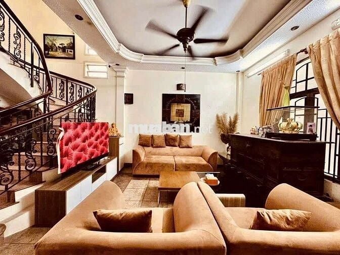 BIỆT THỰ NGUYỄN ĐÌNH CHÍNH, P8, PHÚ NHUẬN