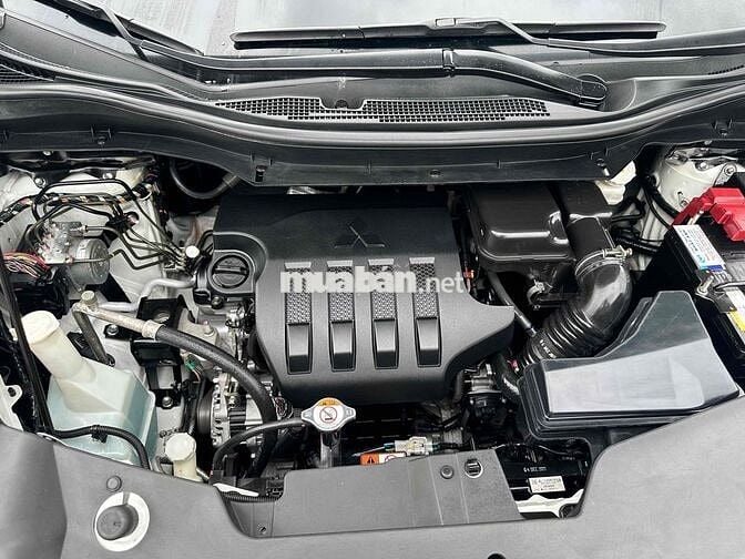 Xe 7 Chỗ Xpander 1.5 sx 2013 AT Premium