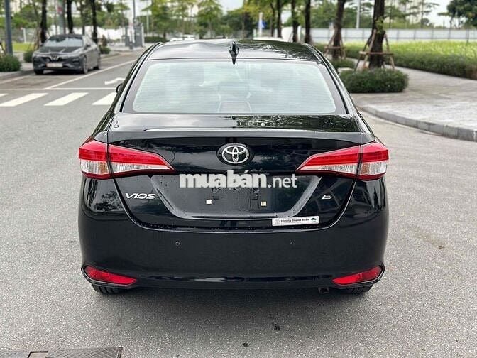 Xe Toyota Vios E 2022 MT Đen Odo 69000km