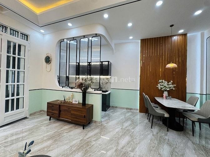 6,4 Tỷ Nhà đẹp 3 tầng đúc btct 3PN khu vip P3Q8 Sổ Hồng Riêng