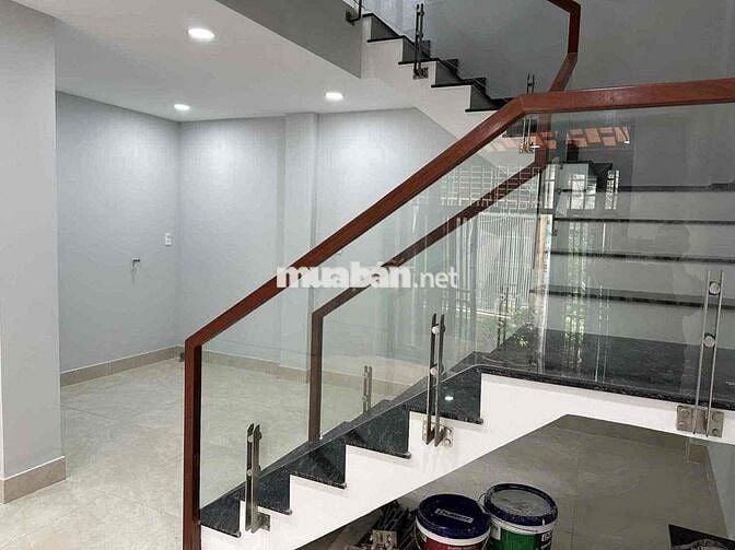 Cho thuê nhà mới hẻm Hậu Giang P11 Q6