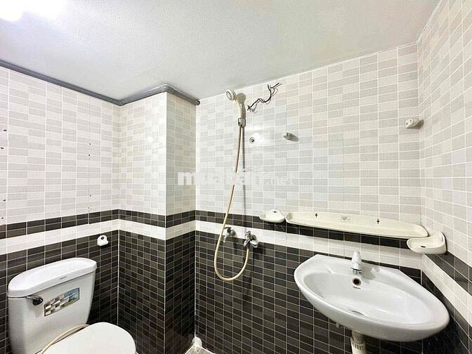 PHÒNG TRỌ GIÁ RẺ NGAY VƯỜN LÀI - GẦN VĂN HIẾN, CÔNG THƯƠNG