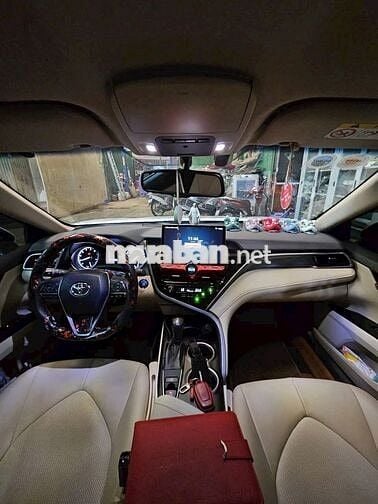 Toyota Camry 2023 2.0G - 19400 km