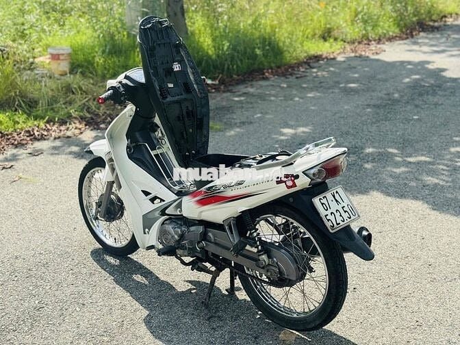 Dư dùng bán Sirius 2017 zin êm bao test chán thôi