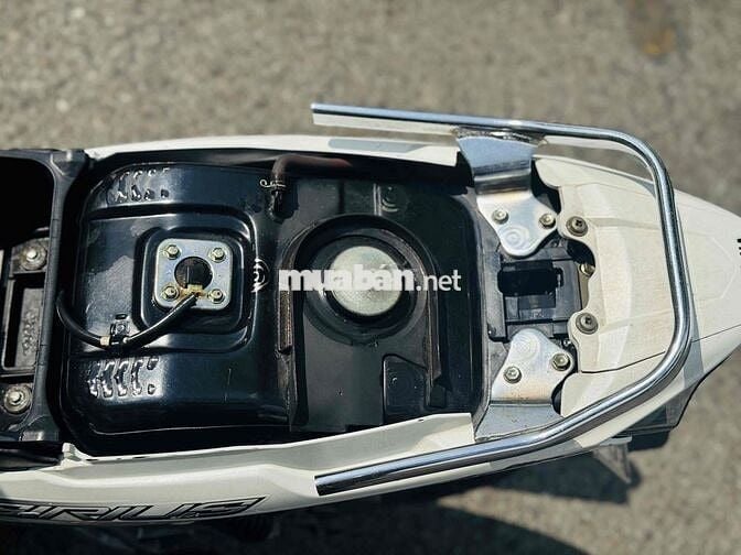 Dư dùng bán Sirius 2017 zin êm bao test chán thôi