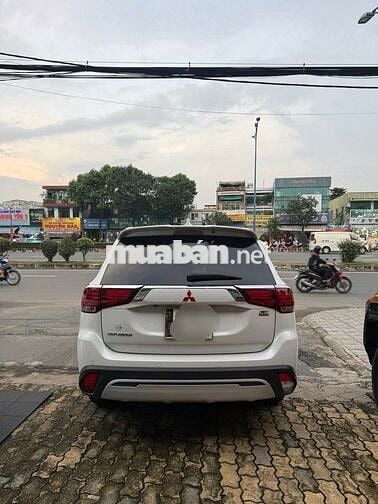 Mitsubishi Outlander 2020 2.0 CVT - 96300 km
