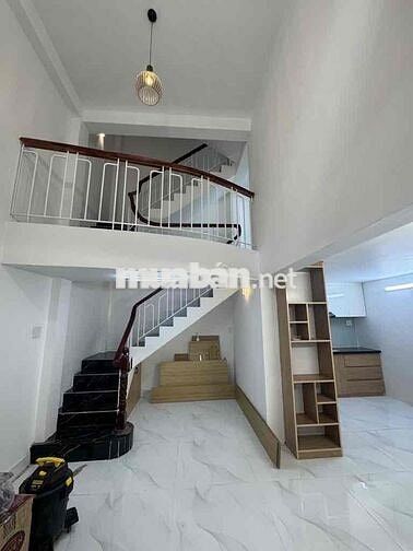 BÁN NHÀ NỞ HẬU HOÀNG DIỆU F10 PHÚ NHUẬN