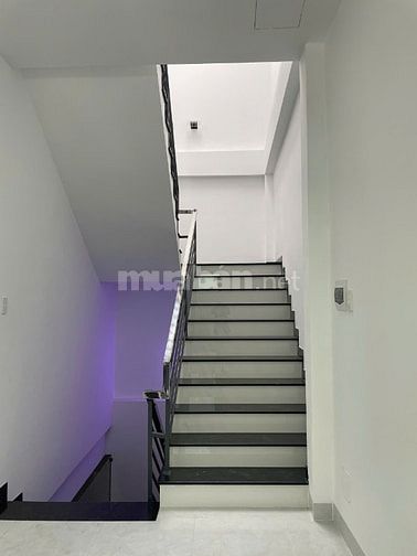 Bán nhà mặt tiền 550m², Đường Trường Chinh, P.Đông Hưng Thuận 
