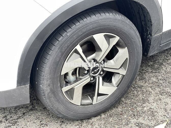 Kia Sonet 2022 Premium 1.5 AT - 53000 km