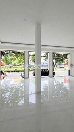 Bán nhà mặt tiền 550m², Đường Trường Chinh, P.Đông Hưng Thuận 