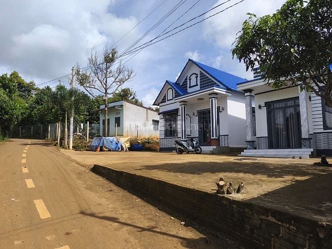 BÁN GẤP CĂN NHÀ CẤP 4 NGAY XÃ LỘC AN 403M2 CÓ 250M THỔ CƯ GIÁ : 1,8 TỶ