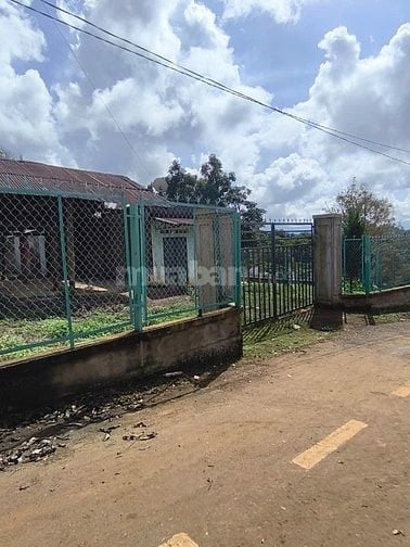 BÁN GẤP CĂN NHÀ CẤP 4 NGAY XÃ LỘC AN 403M2 CÓ 250M THỔ CƯ GIÁ : 1,8 TỶ