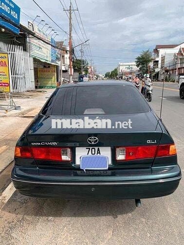 Cần Bán xe camrry đời 2000