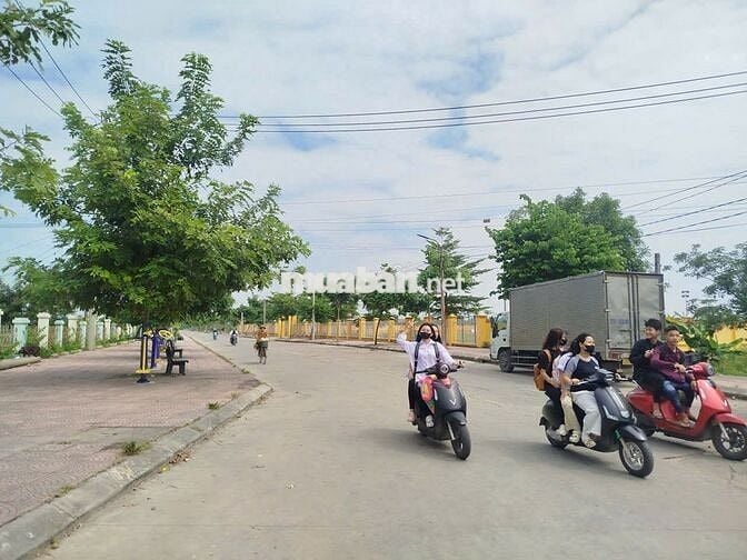 Bán đất trung tâm thôn Tráng Việt, Mê Linh Hà Nội