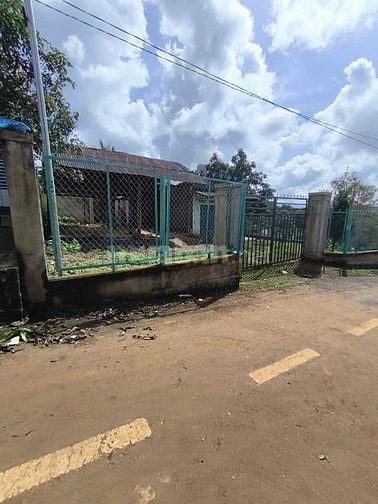 BÁN GẤP CĂN NHÀ CẤP 4 NGAY XÃ LỘC AN 403M2 CÓ 250M THỔ CƯ GIÁ : 1,8 TỶ