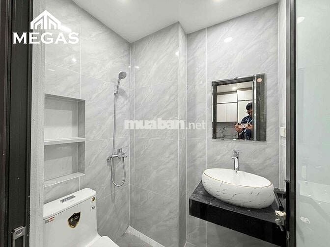 KHAI TRƯƠNG STUDIO BAN CÔNG SIÊU THOÁNG FULL ĐỒ NGAY VINCOM TÂY HỒ