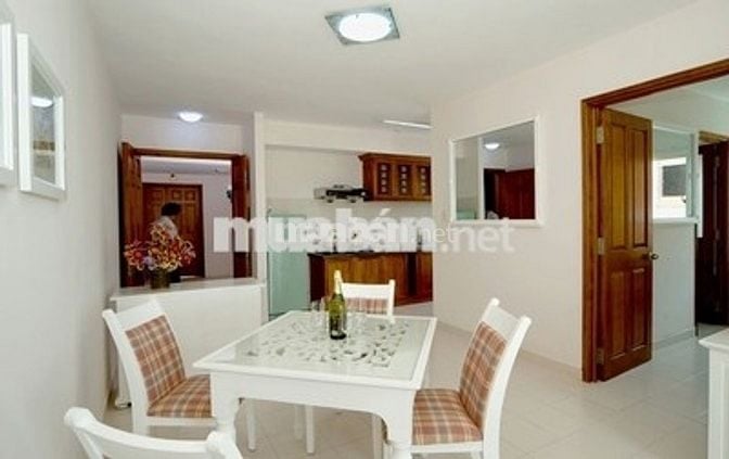 Bán căn hộ Chung cư 90m2. 3PN + 2WC. Căn góc hai mặt tiền. Giá 2.6ty