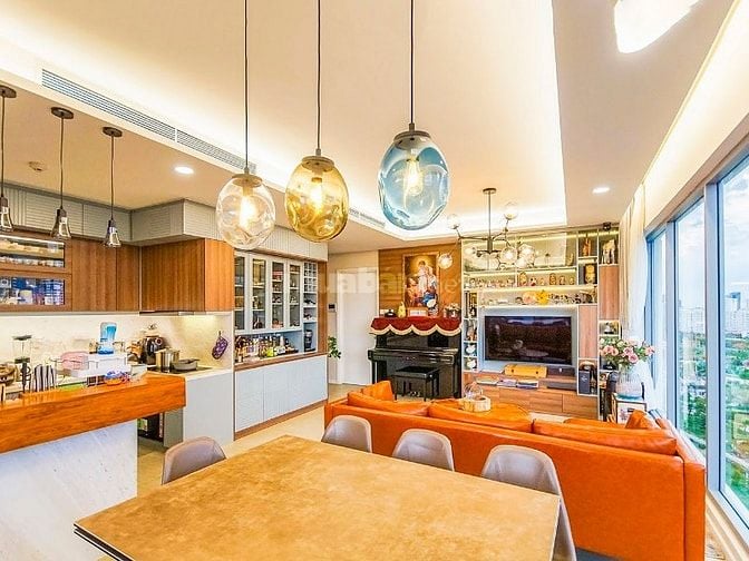 Căn hộ bán hoặc cho thuê tại Diamond Island tầng cao view đẹp 116m2