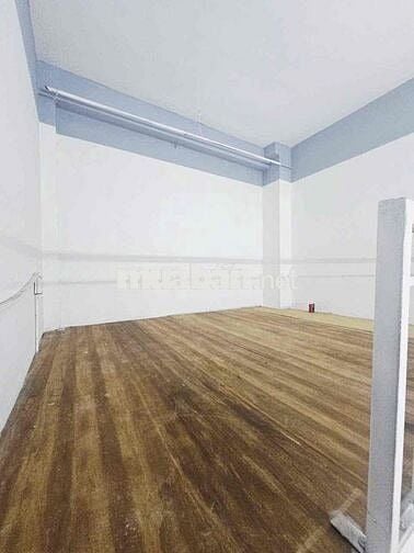 Bình Hoà- Thuận An 25m2 giá 1.8 tr có gác, có máy lạnh