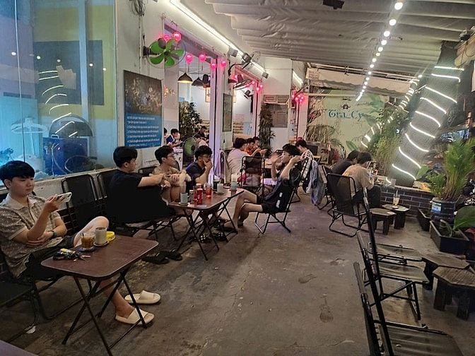 Sang quán COFFEE cực đẹp 2 Mặt tiền đông đúc, có 6 phòng trọ cho thuê