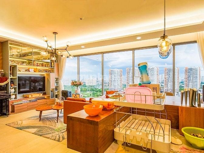 Căn hộ bán hoặc cho thuê tại Diamond Island tầng cao view đẹp 116m2