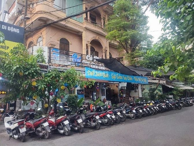 Sang quán COFFEE cực đẹp 2 Mặt tiền đông đúc, có 6 phòng trọ cho thuê