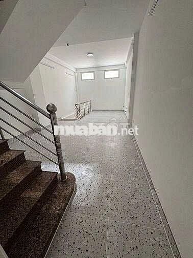 ✅CHO THUÊ NGUYÊN CĂN MẶT TIỀN ĐƯỜNG NGUYỄN TRÃI, PHƯỜNG 7, QUẬN 5