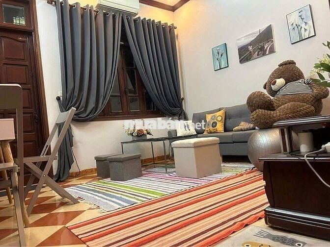 Cho thuê nhà 38m2 4 tầng 4 phòng ngủ Vĩnh Hưng, Dương Văn Bé