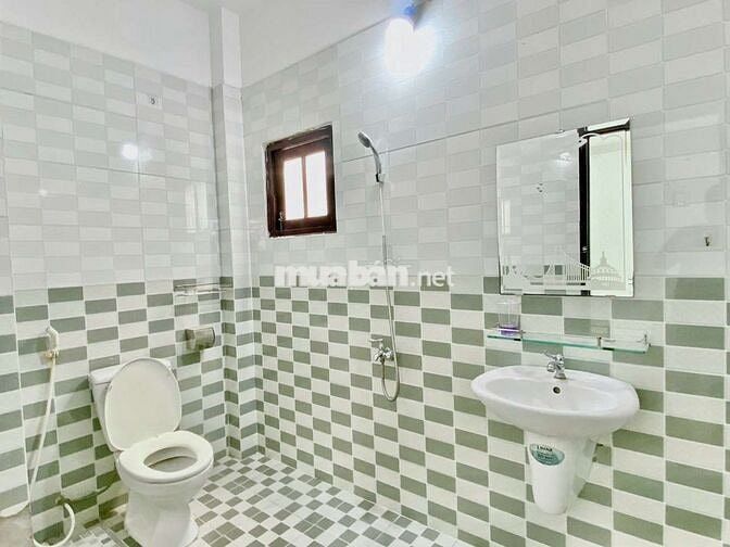 CHÍNH CHỦ CHO THUÊ PHÒNG BANCOL NGAY CHỢ XÓM MỚI