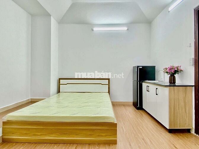 CHÍNH CHỦ CHO THUÊ PHÒNG BANCOL NGAY CHỢ XÓM MỚI