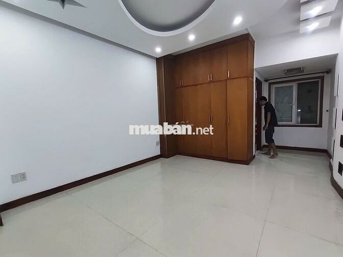 Nhà NC cho làm CHDV Đinh bộ lĩnh hướng bùi đình túy gần chợ bà chiểu