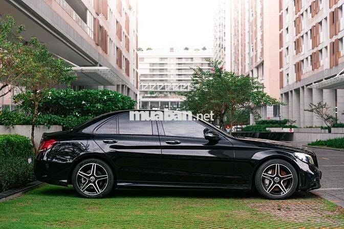 Mercedes C300 AMG Facelift - Đen Nâu - 59.000 km