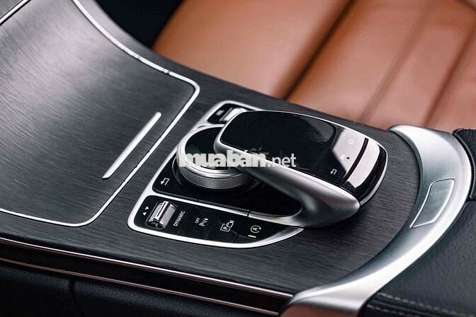 Mercedes C300 AMG Facelift - Đen Nâu - 59.000 km