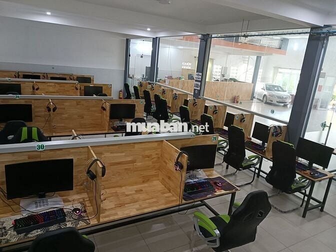 Mặt bằng đường CMT8, 320m² kinh doanh, văn phòng, trung tâm dạy học