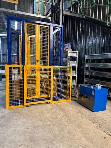 Thang Nâng Hàng Thủy Lực - Cơ khí Việt Thành