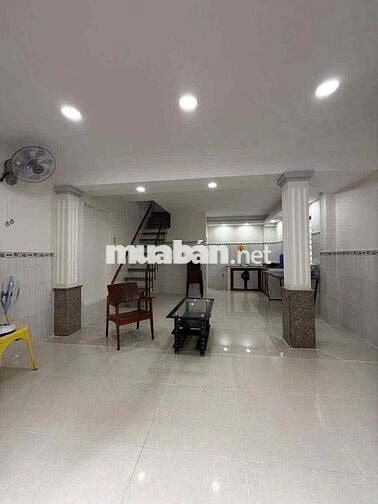 🏠 NHÀ THUÊ HẺM DƯƠNG BÁ TRẠC PHƯỜNG ( p1 q8 củ)RẠCH ÔNG Q8  👉Hẻm 3 gác