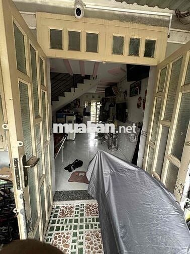 Nhà 1 trệt 1 lầu 2PN 2WC. đang sử dụng ổn định.