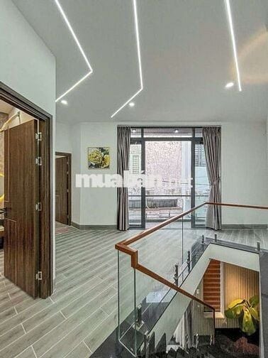 NHÀ ĐẸP + FUL NỘI THẤT - HẺM 102 LÊ ANH XUÂN