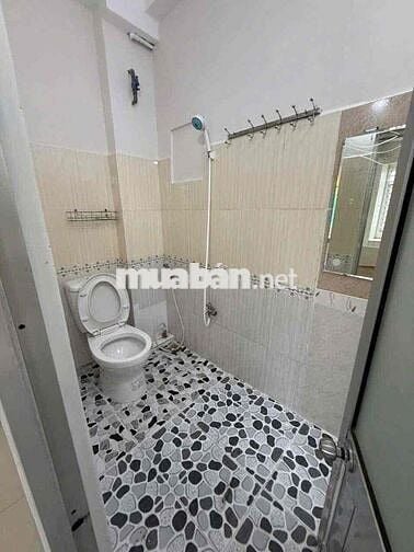 🏠 NHÀ THUÊ HẺM DƯƠNG BÁ TRẠC PHƯỜNG ( p1 q8 củ)RẠCH ÔNG Q8  👉Hẻm 3 gác