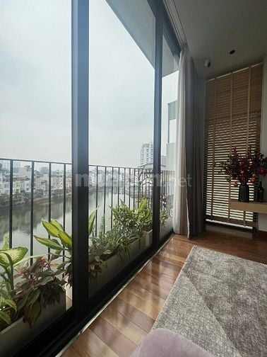 Bán nhà 8 tầng thang máy, ô tô đỗ cửa – Nguyễn Văn Cừ, Long Biên 