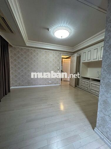 - Chủ gửi bán nhanh CH Cantavil HC BTH DT:154 3PN-2WC tầng cao căn góc