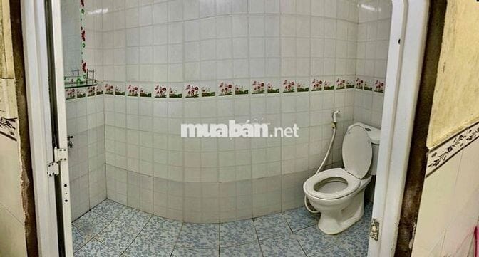 Cho Thuê Nhà Mặt Đất 1 Trệt 1 Lầu Trung Tâm Quận 6