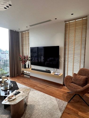 Bán nhà 8 tầng thang máy, ô tô đỗ cửa – Nguyễn Văn Cừ, Long Biên 