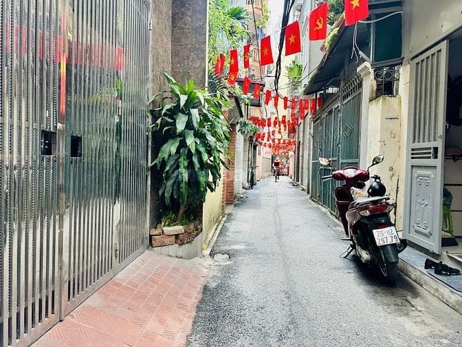 Lạc Long Quân – Tây Hồ - Ô Tô – 136 m2 – C4 – MT 5.7 M – Giá 36.3 Tỷ. 