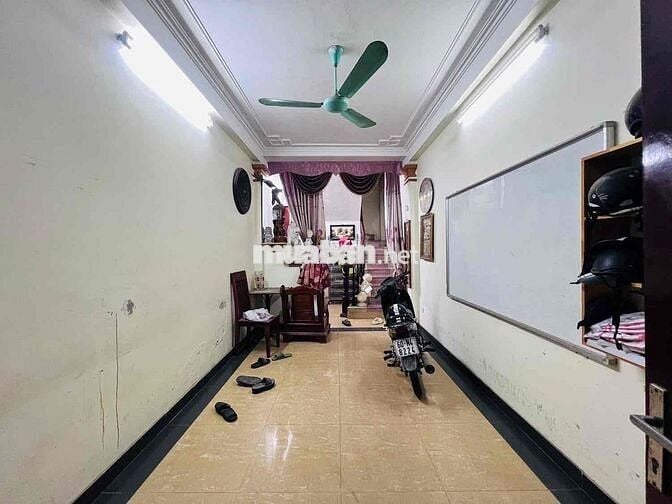 PHÂN LÔ_HỒ TÙNG MẠUA_5 TẦNG DÂN XÂY_Ô TÔ TRÁNH_NGAY ĐH THƯƠNG MẠI