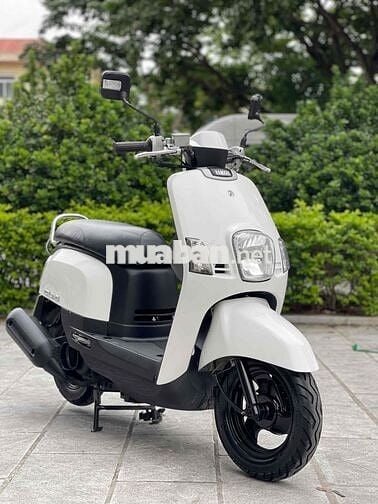 Cuxi 100 fi 2011 màu trắng xe như mới