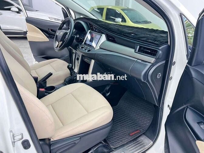 TOYOTA INNOVA 2018 2.0E MT - 88567 km