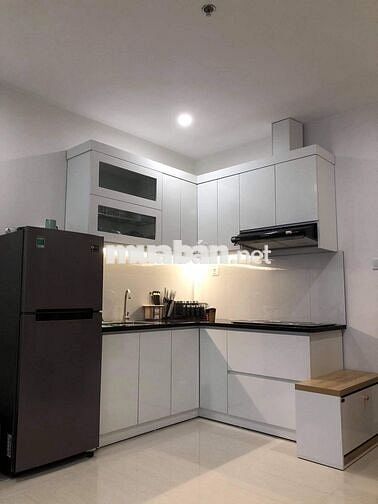 BÁN NHANH CĂN STUDIO GIÁ 2.35 TỶ ( TẶNG NỘI THẤT ) TẠI VINHOMES OP