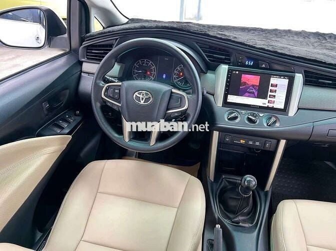 TOYOTA INNOVA 2018 2.0E MT - 88567 km