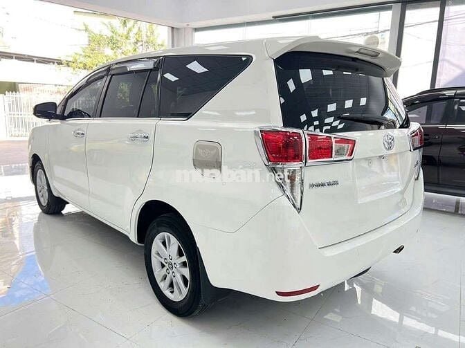 TOYOTA INNOVA 2018 2.0E MT - 88567 km